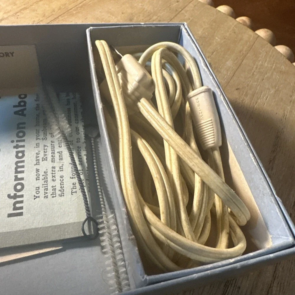 Lady Sunbeam Vintage Women's Electric Shaver In Original Case/Box